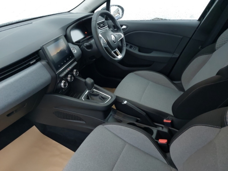 Used Renault Clio 2024 for sale - 77165249: Photo 5