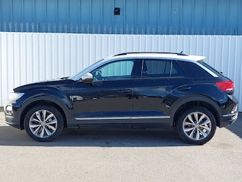 Used Volkswagen T-Roc 2018 for sale - 78225097: Photo