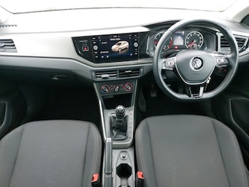 Used Volkswagen Polo 2019 for sale - 76879869: Photo