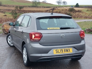 Used Volkswagen Polo 2019 for sale - 76879869: Photo