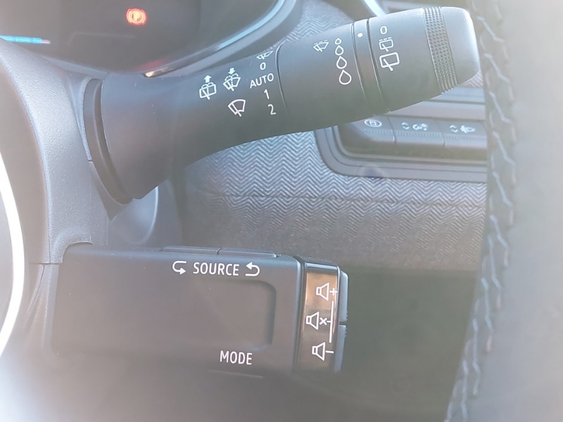 Used Renault Clio 2025 for sale - 76885361: Photo 17