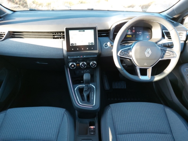 Used Renault Clio 2025 for sale - 76885361: Photo 2