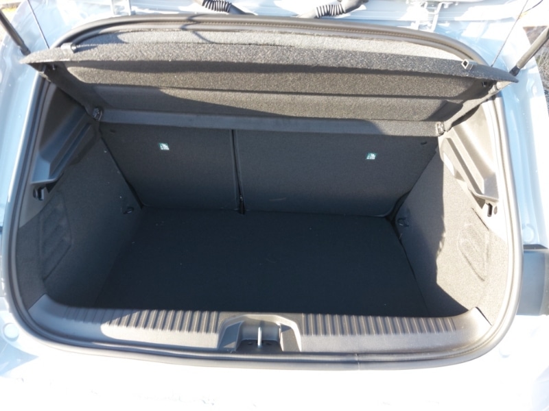 Used Renault Clio 2025 for sale - 76885361: Photo 8