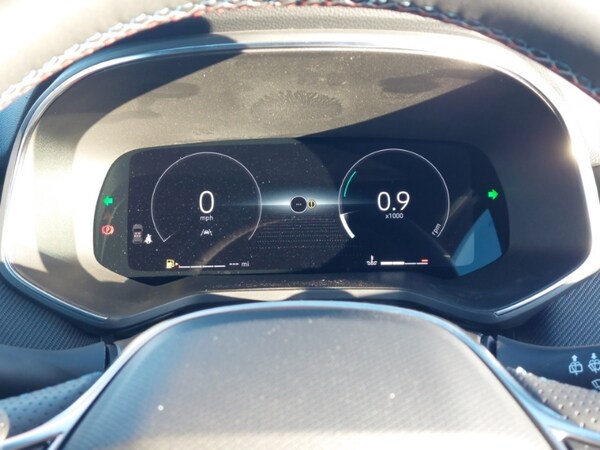 Used Renault Clio 2025 for sale - 76246449: Photo 12