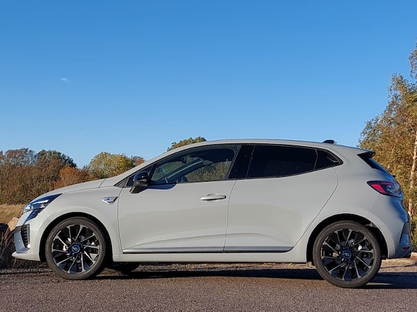 Used Renault Clio 2025 for sale - 76246449: Photo 4