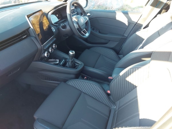Used Renault Clio 2025 for sale - 76246449: Photo 5