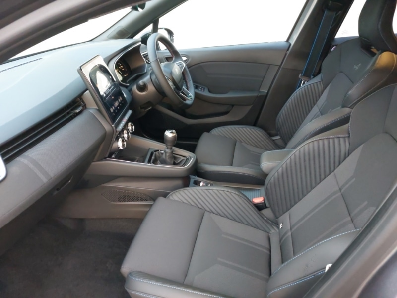 Used Renault Clio 2025 for sale - 77252039: Photo 5