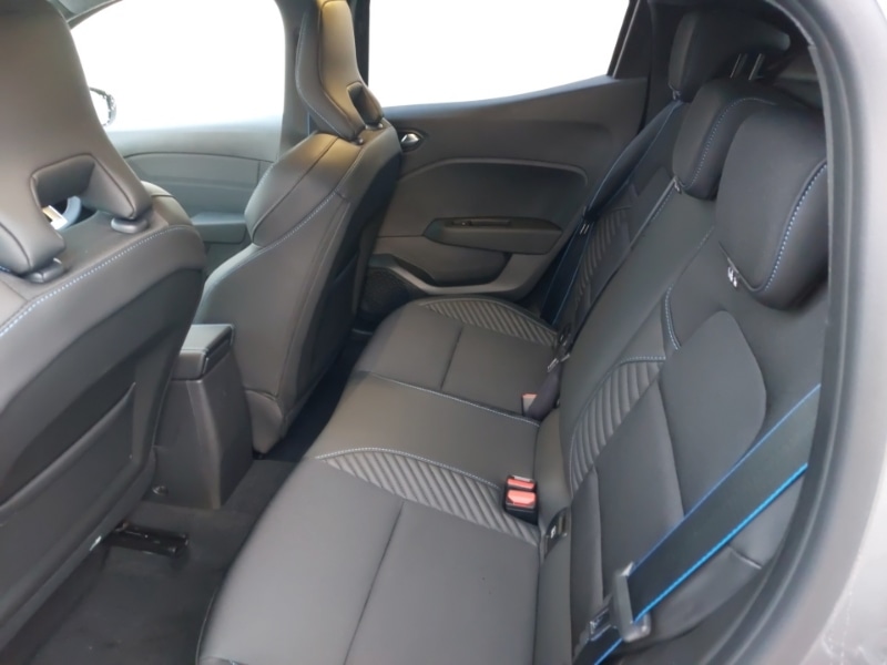 Used Renault Clio 2025 for sale - 77252039: Photo 6