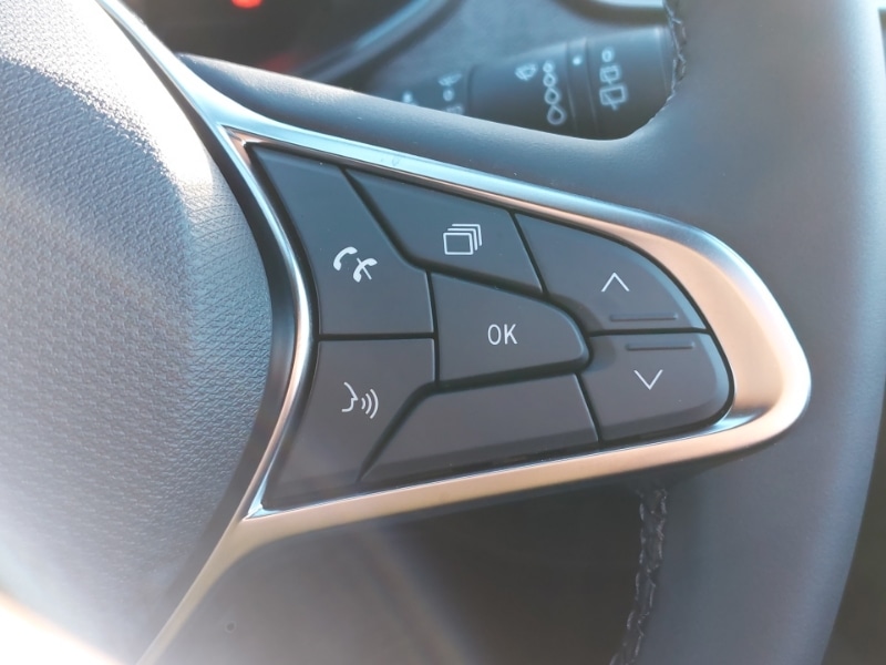 Used Renault Clio 2025 for sale - 76885346: Photo 15