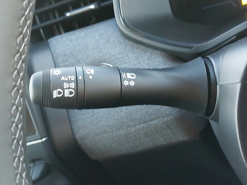 Used Renault Clio 2025 for sale - 76885346: Photo 16