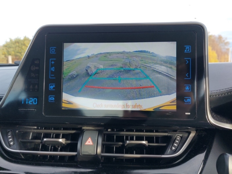 Used Toyota C-HR 2017 for sale - 76726393: Photo 18