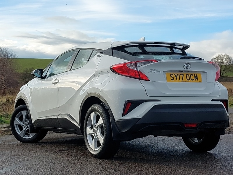 Used Toyota C-HR 2017 for sale - 76726393: Photo 3