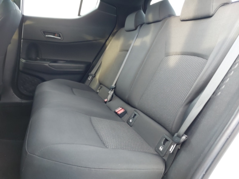 Used Toyota C-HR 2017 for sale - 76726393: Photo 6