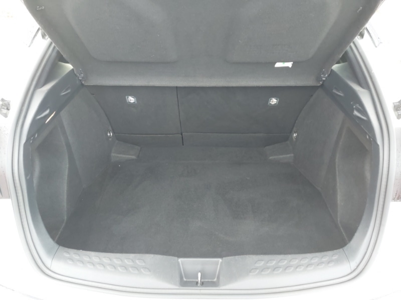 Used Toyota C-HR 2017 for sale - 76726393: Photo 8