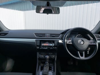 Used Skoda Superb 2016 for sale - 78932880: Photo
