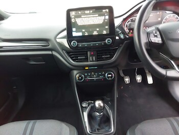 Used Ford Fiesta 2019 for sale - 77669900: Photo