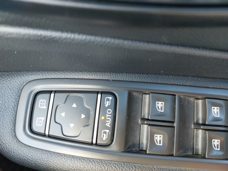 Used Renault Captur 2017 for sale - 77777328: Photo 12