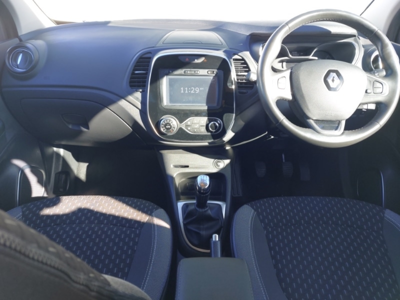 Used Renault Captur 2017 for sale - 77777328: Photo 2