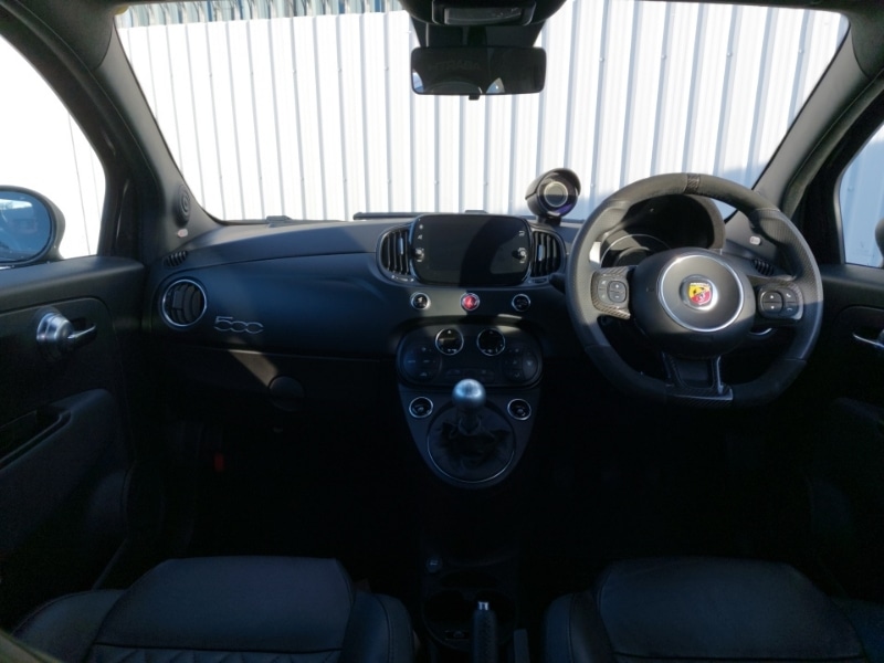 Used Abarth 695 2023 for sale - 77209338: Photo 2