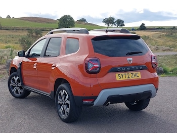 Used Dacia Duster 2022 for sale - 76116273: Photo