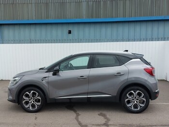 Used Renault Captur 2023 for sale - 79457899: Photo