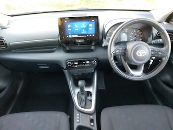 Used Toyota Yaris 2025 for sale - 76983564: Photo