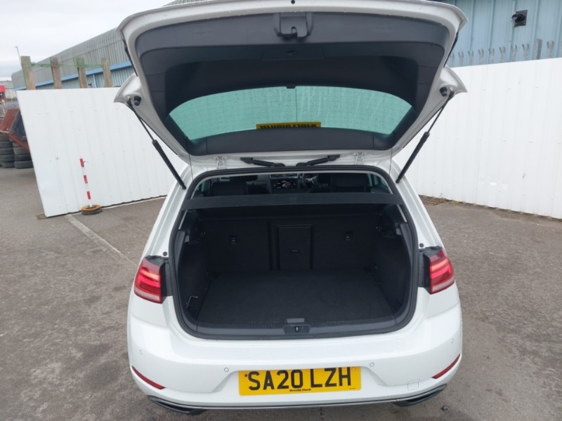 Used Volkswagen Golf 2020 for sale - 77992574: Photo 8