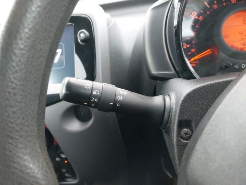 Used Peugeot 108 2018 for sale - 76893807: Photo 15