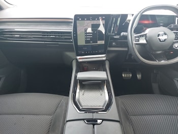 Used Renault Austral 2023 for sale - 78527376: Photo