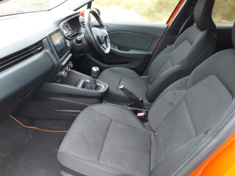 Used Renault Clio 2020 for sale - 76369808: Photo 5