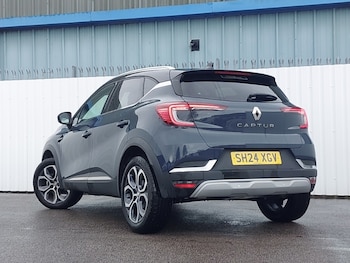 Used Renault Captur 2024 for sale - 77165247: Photo