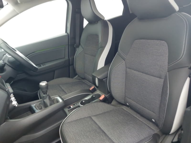 Used Renault Captur 2024 for sale - 77165247: Photo 5