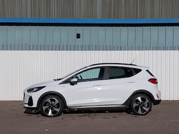Used Ford Fiesta 2023 for sale - 79840103: Photo