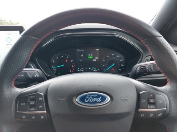 Used Ford Focus 2023 for sale - 75767883: Photo 12