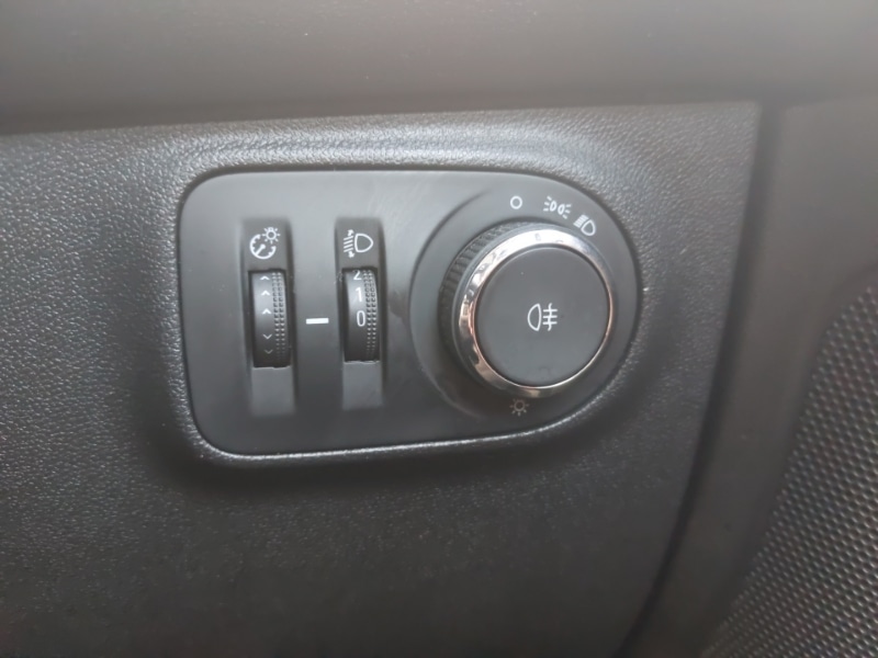 Used Vauxhall ADAM 2018 for sale - 78066062: Photo 17