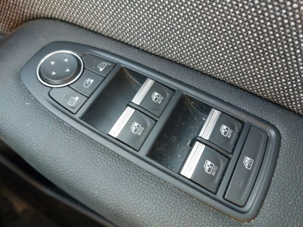 Used Renault Other 2024 for sale - 76052727: Photo 12