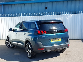 Used Peugeot 5008 2019 for sale - 78369010: Photo