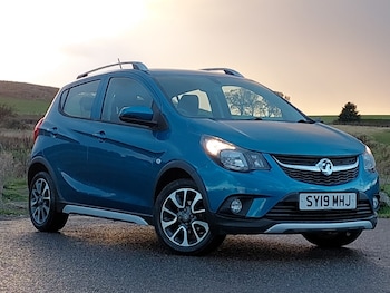 2019 - 1.0 [73] Rocks 5dr