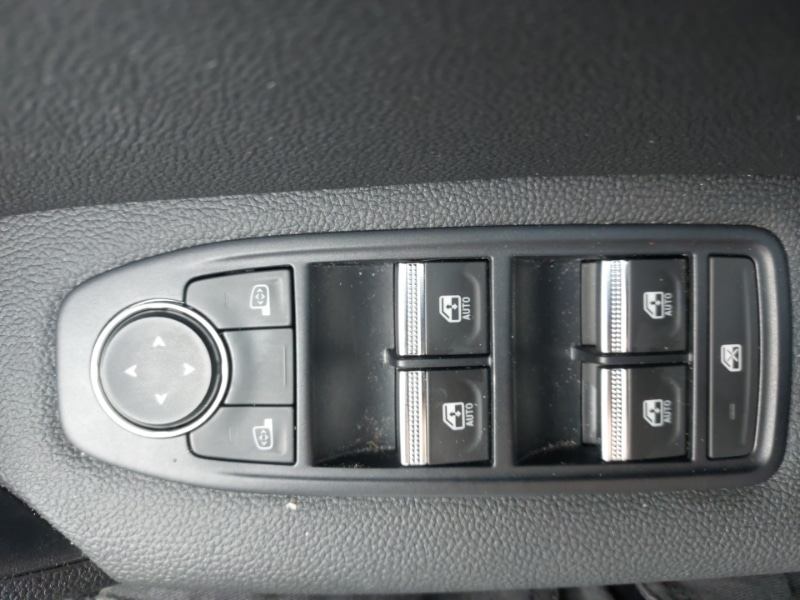 Used Renault Captur 2023 for sale - 78006169: Photo 12