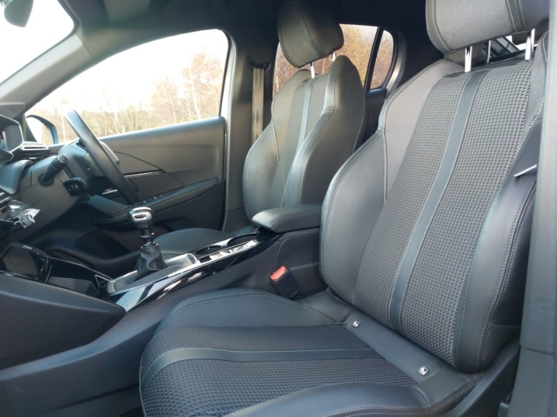 Used Peugeot 208 2022 for sale - 76583682: Photo 5