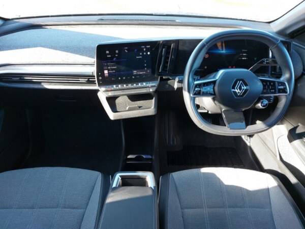 Used Renault Megane E Tech 2022 for sale - 76144642: Photo 2