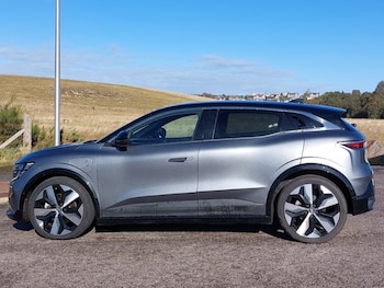 Used Renault Megane E Tech 2022 for sale - 76144642: Photo