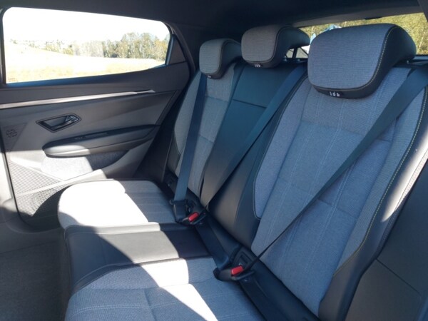 Used Renault Megane E Tech 2022 for sale - 76144642: Photo 6