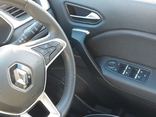 Used Renault Captur 2022 for sale - 76083580: Photo 10