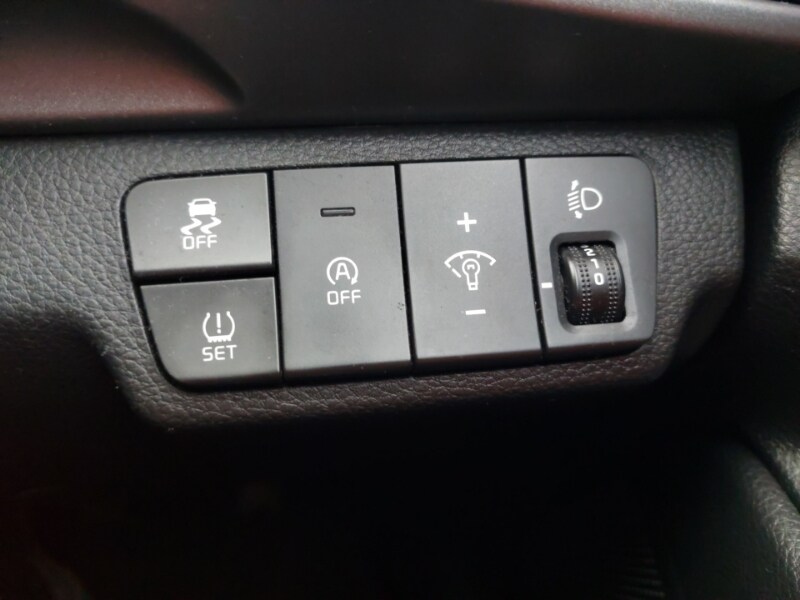 Used Kia Stonic 2021 for sale - 77183357: Photo 19