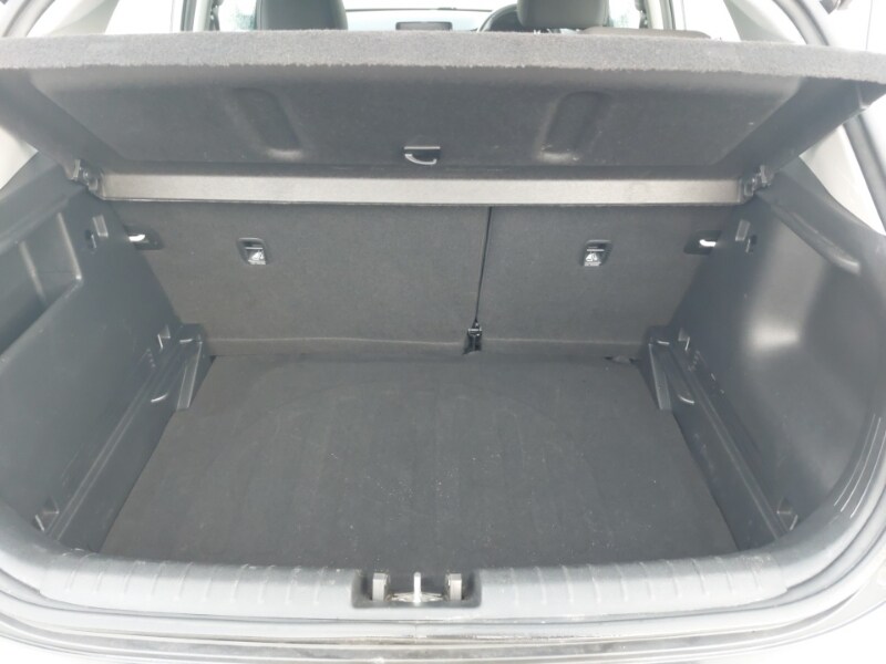 Used Kia Stonic 2021 for sale - 77183357: Photo 8