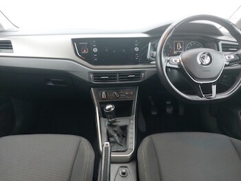 Used Volkswagen Polo 2018 for sale - 77329912: Photo