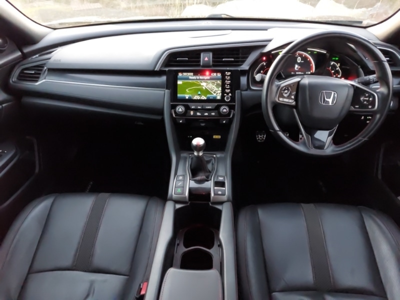 Used Honda Civic 2020 for sale - 76656581: Photo 2