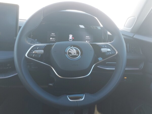 Used Skoda Superb 2024 for sale - 74241160: Photo 7