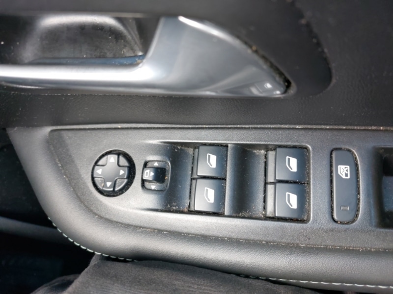 Used Peugeot 208 2021 for sale - 78093950: Photo 12